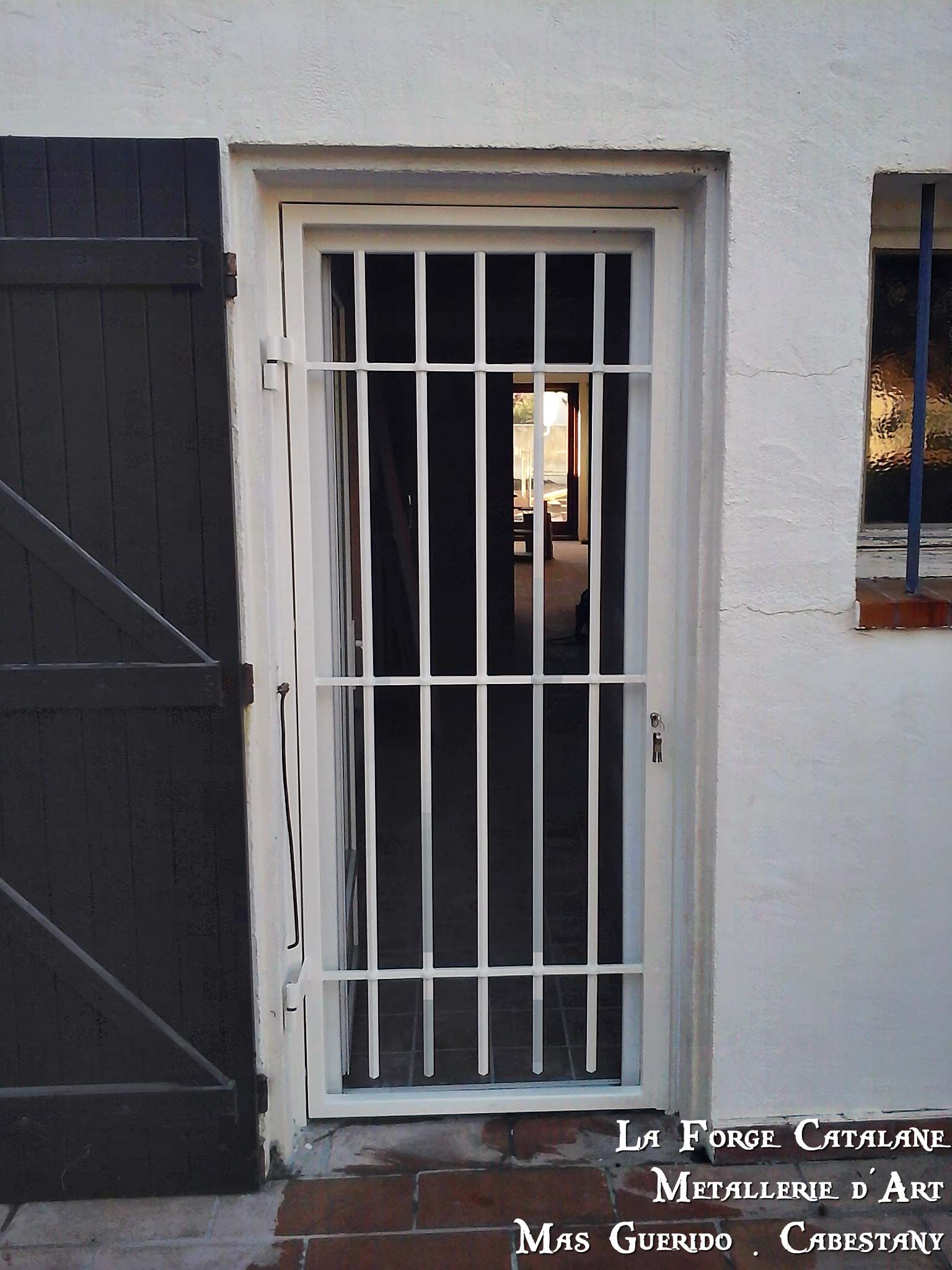 grille articulee trous renfles thermolaque La Forge Catalane Cabestany (3).jpg